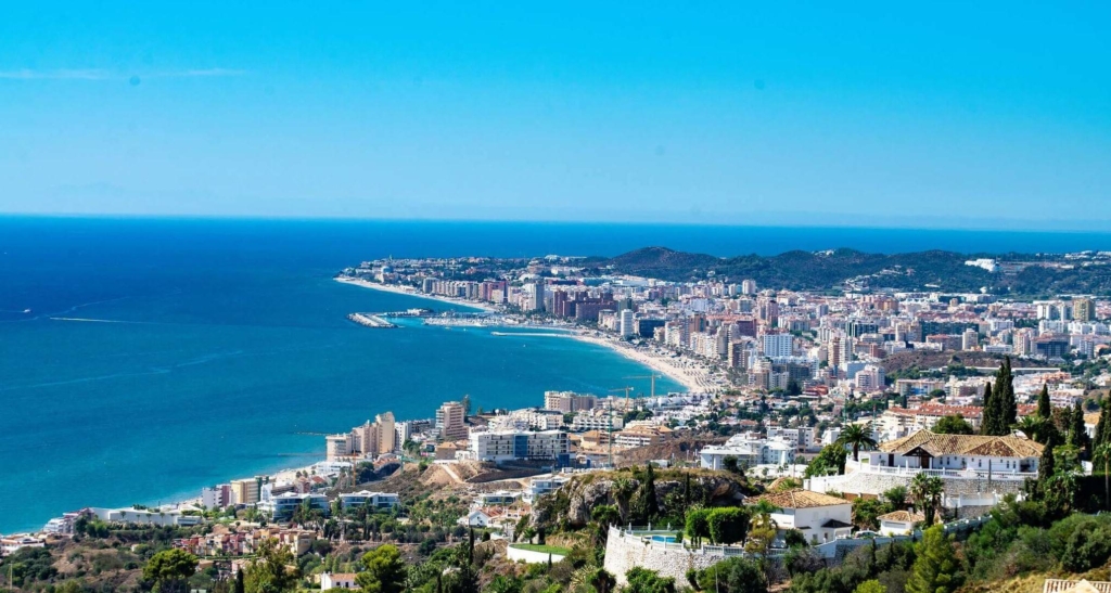 Buying a house in Fuengirola estate agent